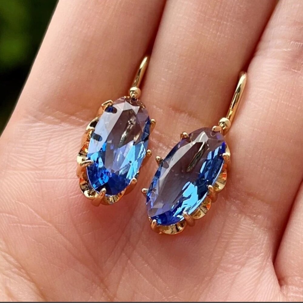 Drop earrings - Picture 3 of 5